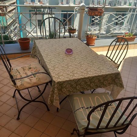 Alle Quattro Regine Naples Extérieur photo