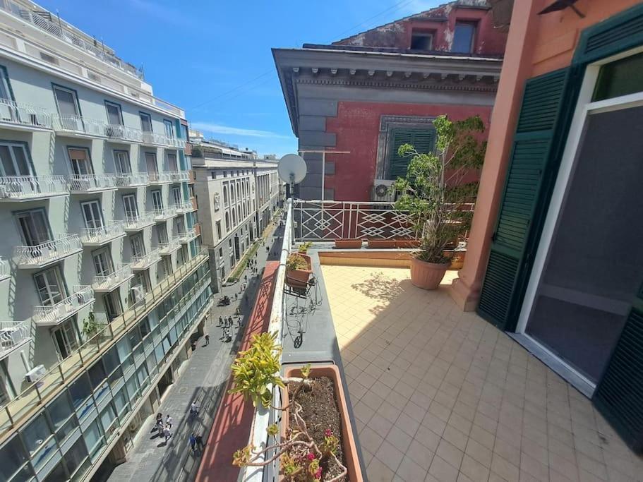 Alle Quattro Regine Naples Extérieur photo